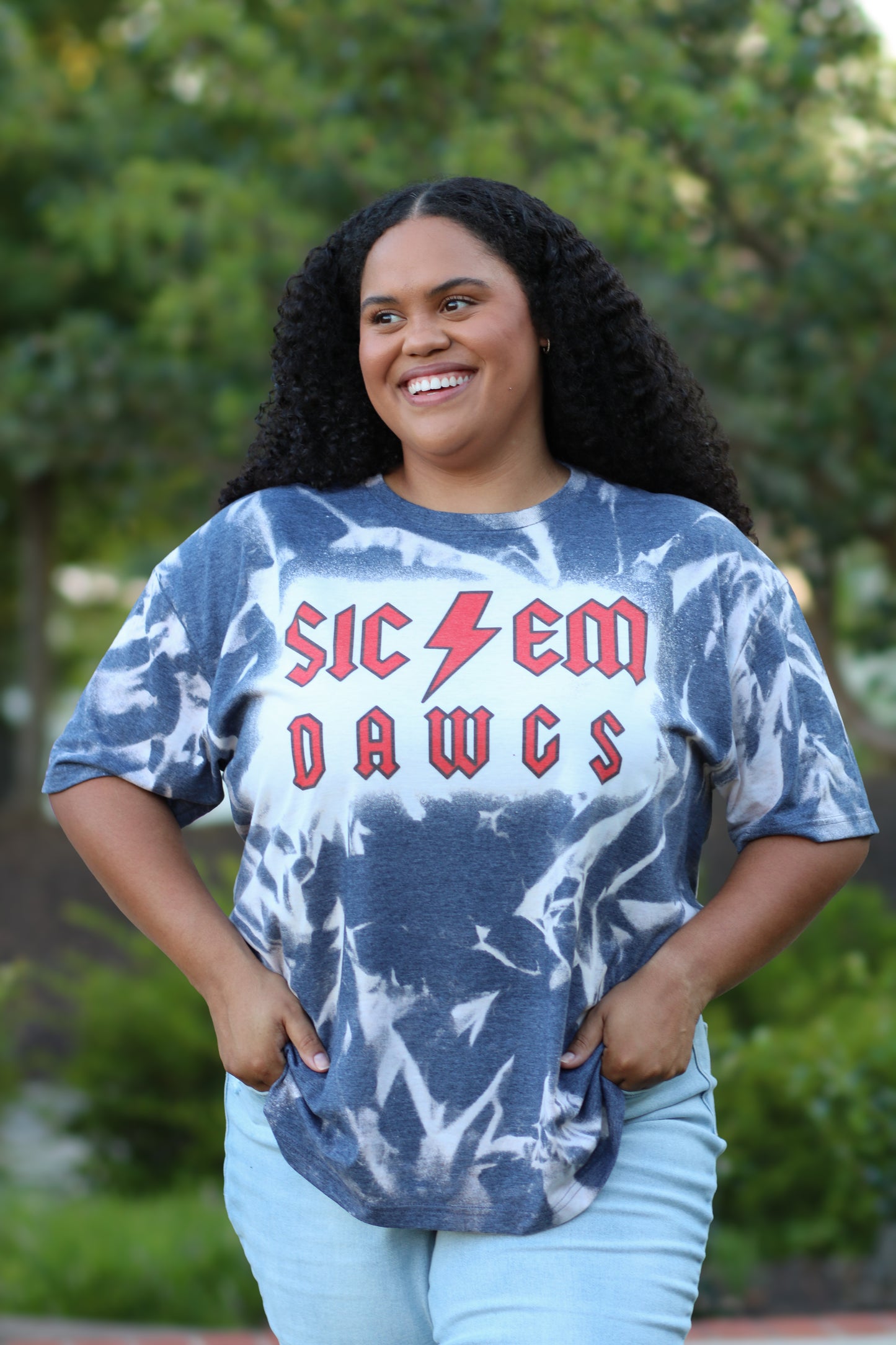 Sic Em Dawgs Bleached Tee